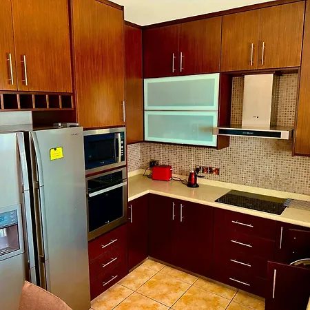 בית נופש Nanas פאפוס